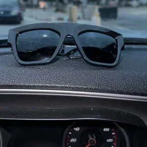 Versace | Accessories | Versace Sunglasses Black Original  display picture 3